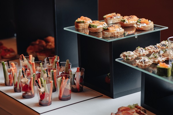 Servizio catering per fiere a Milano: qualità e professionalità per il tuo stand