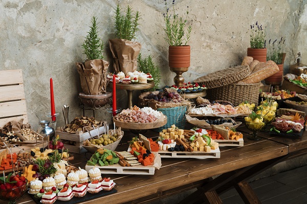 Buffet per una festa di compleanno: idee, menù e soluzioni su misura per ogni età